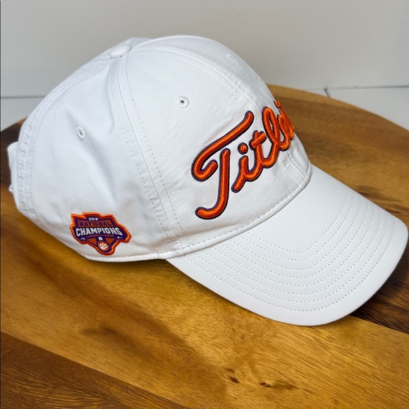 Titleist Clemson Tigers 2018 National Champions Adjustable Cap White Orange Paw - Picture 3 of 12